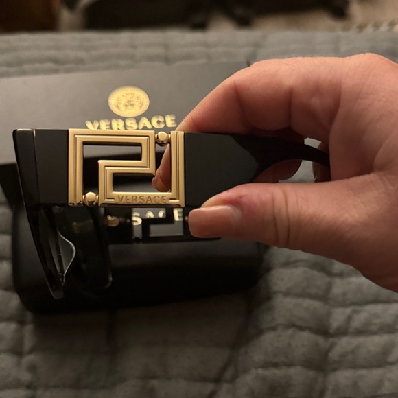 Versace Black Square Women's Sunglasses with Dark Lenses - Picture 4 of 10